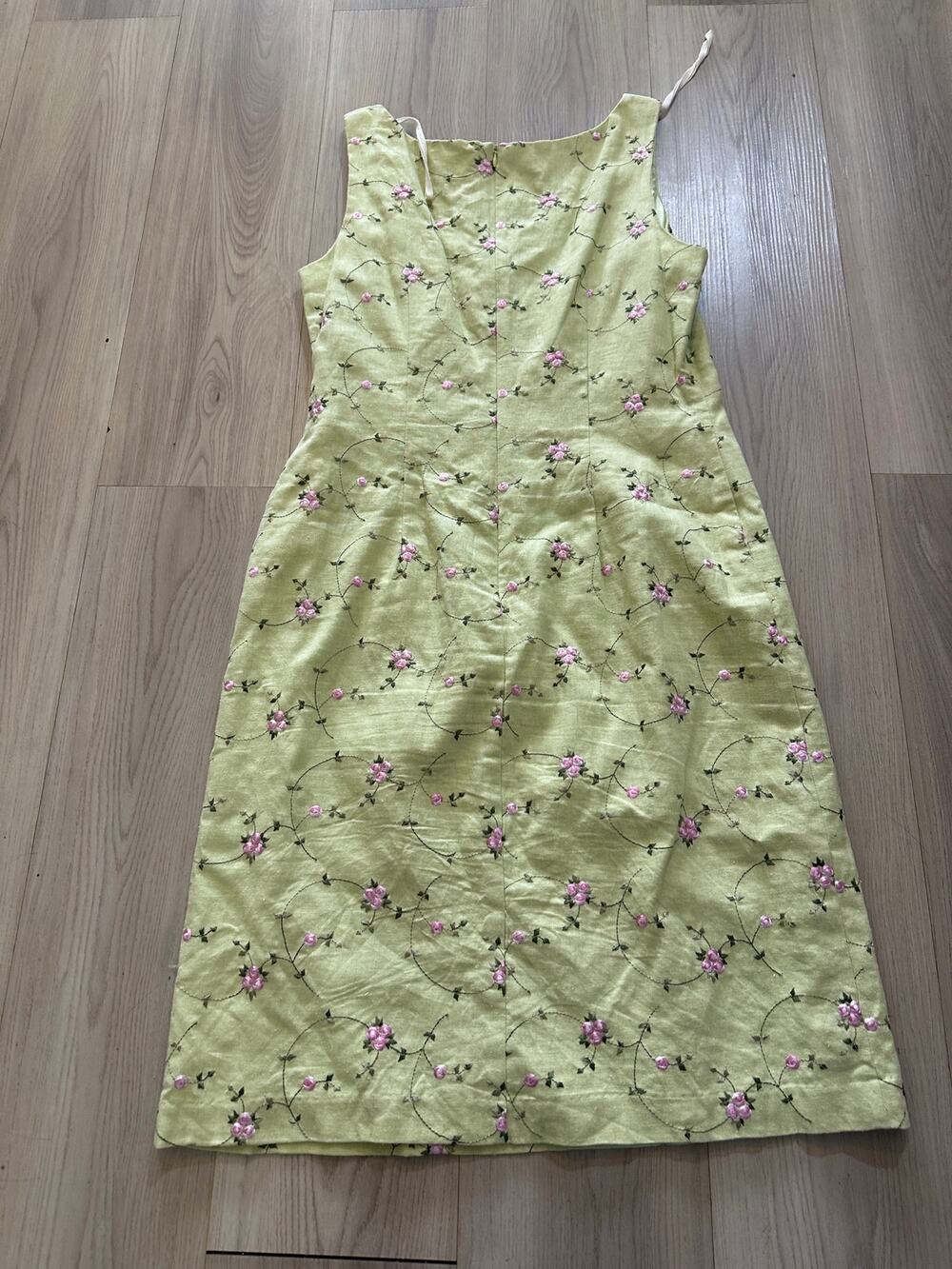 Vintage 90s Dressbarn Floral Embroidered Sheath Dress Green Pink Roses Size 10
